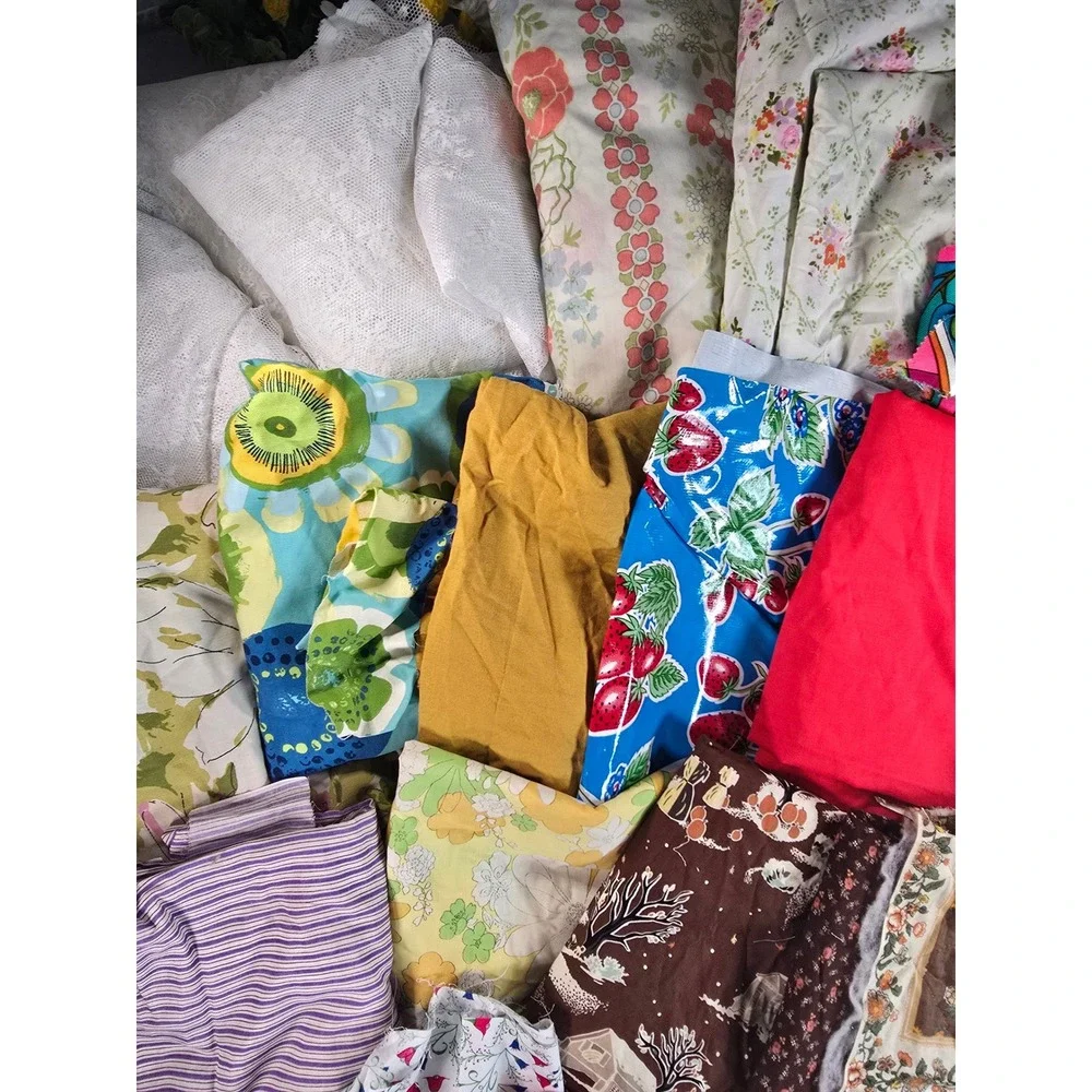Vintage Fabric Scrap Lot 13lb Floral Lace Mod Retro Cotton Mixed Prints & Sizes